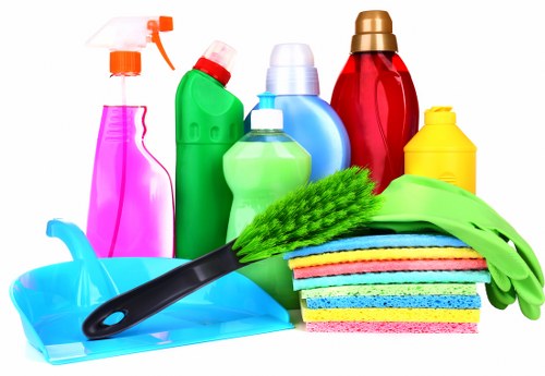 Professional rug cleaning service for a London home rug