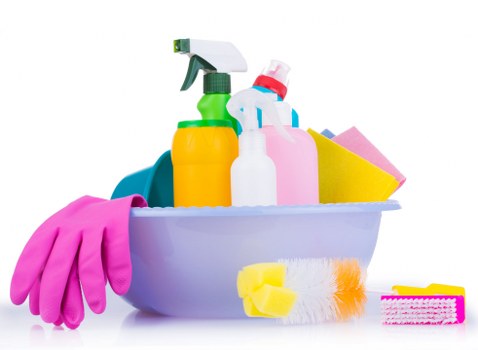 Customer raising a cleaning complaint in a home service setting